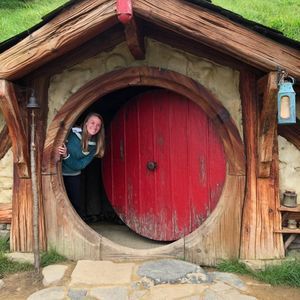 Meet your Posher, Laurabeth